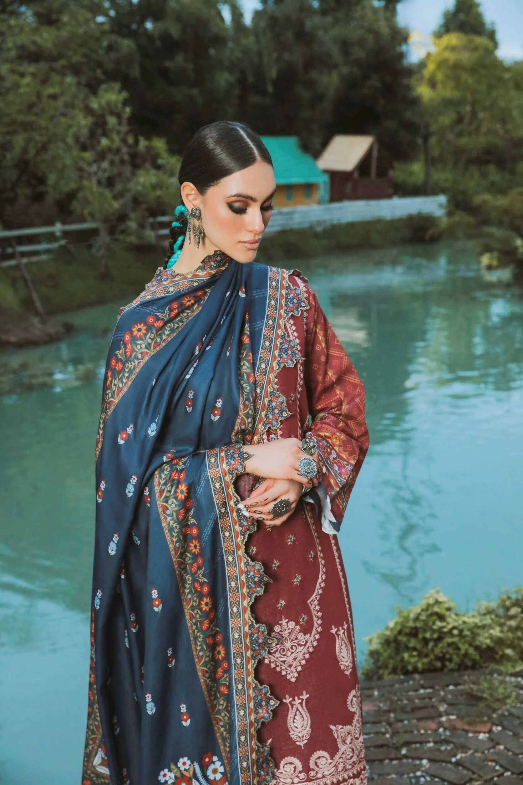 Aabyaan Tehzeeb Winter Edit – AFROZEH (AK-04)