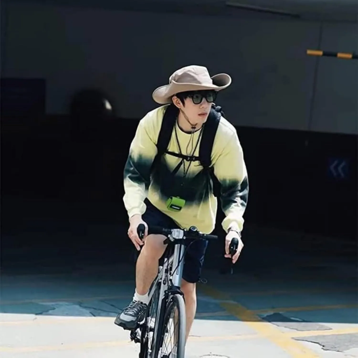 Bucket Hats with Bike Helmet Cycling Helmet for Unisex Adults Fashion Breathable Sunscreen Head Protection Bicycle Helmet Hats