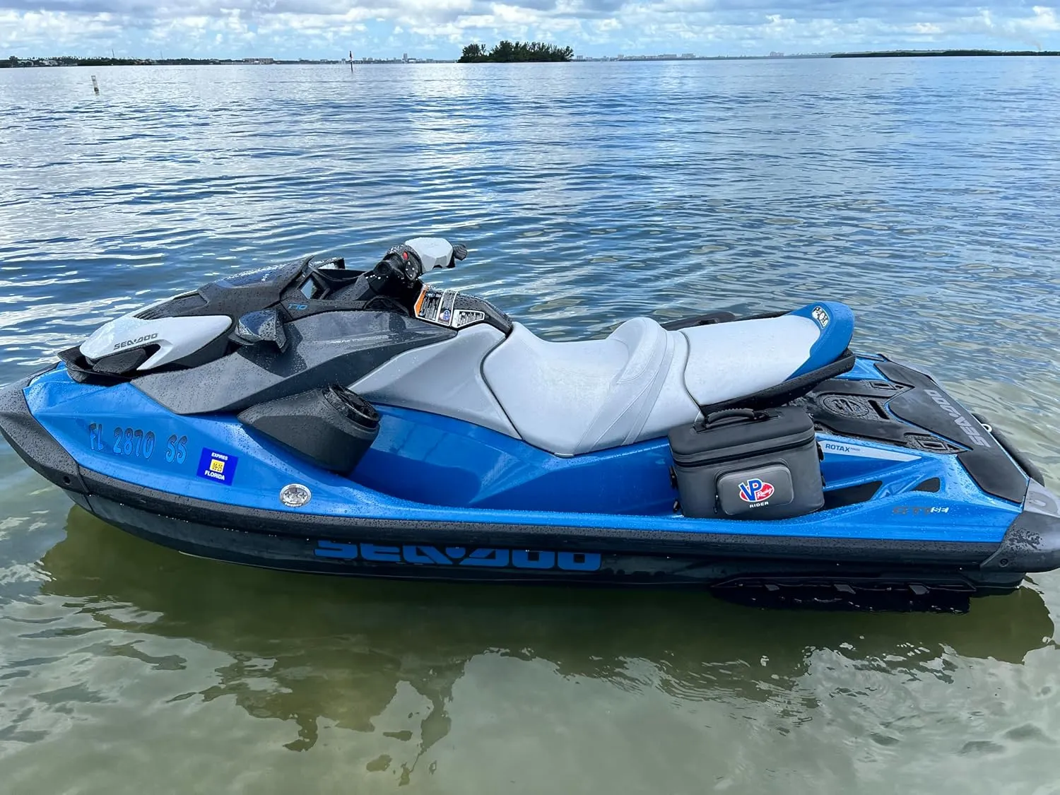 RC102 Rider Coolers PWC Jet Ski 10 cans Cooler Set of 2 Coolers Fits All Personal Watercraft with VP Racing Logo