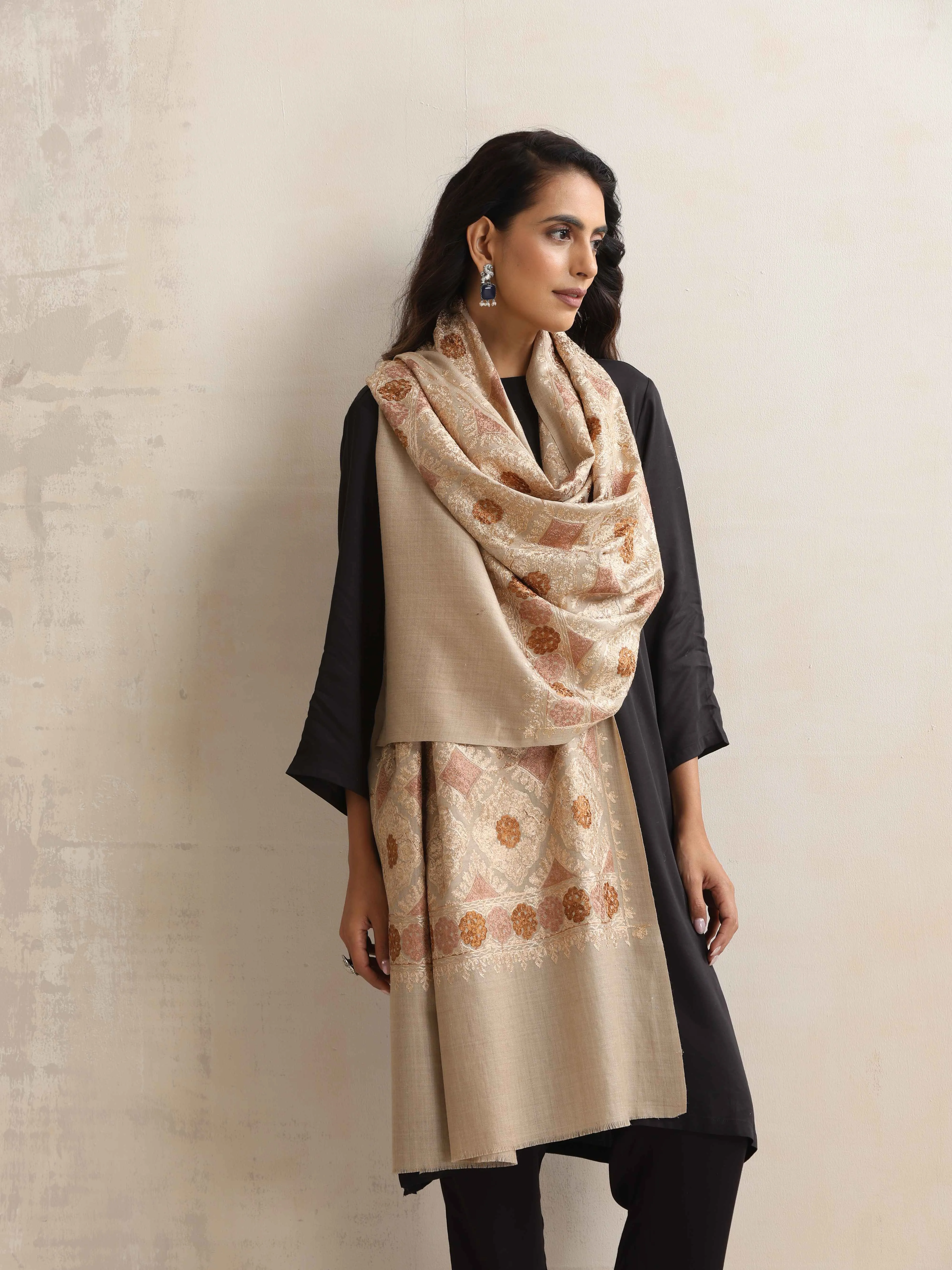 trueBrowns Beige Embroidered Stole